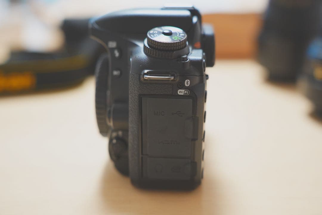 Nikon D7500 ボディ　望遠レンズ単焦点レンズセット