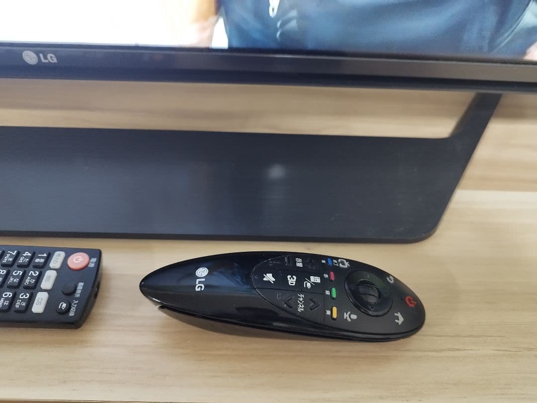 【美品49型4K液晶テレビ】LG 49UF770 本体 + リモコン2種