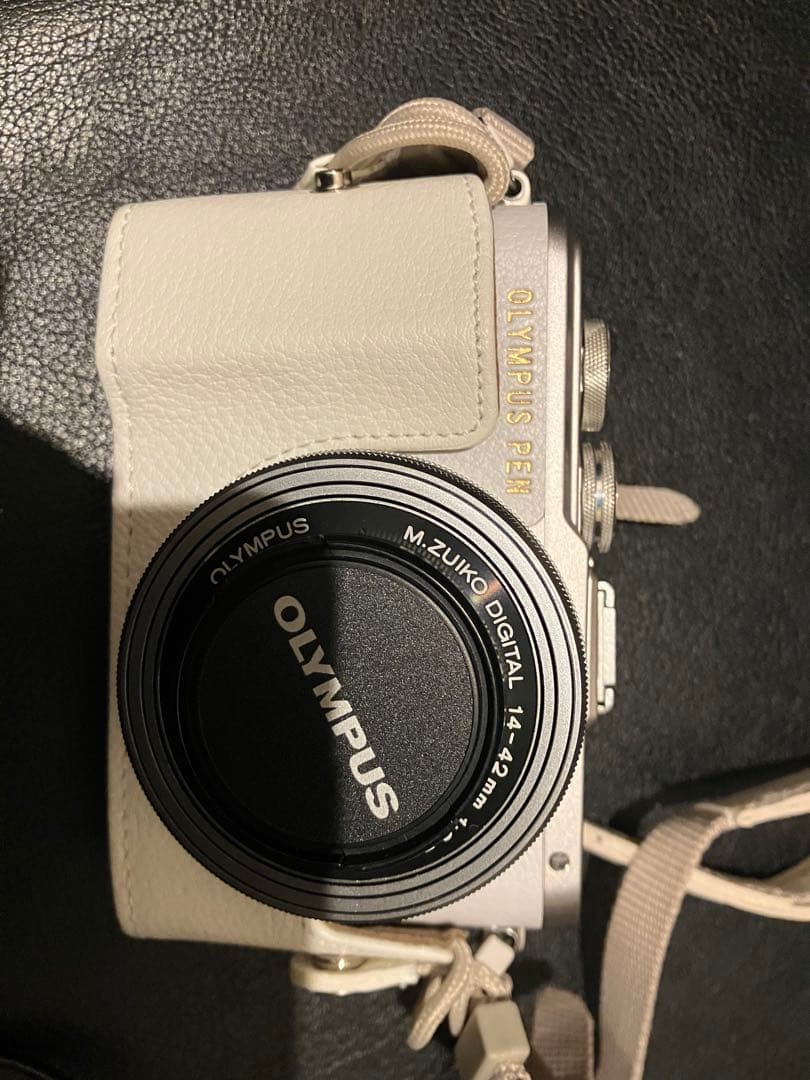 OLYMPUS E-PL8 ミラーレス一眼 ホワイト
