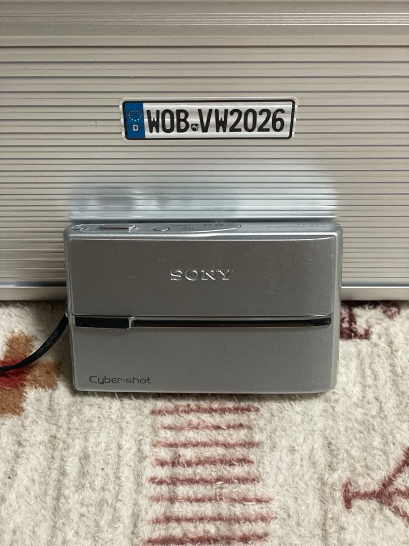 Sony Cyber-shot DSC-T9 シルバー 本体と付属品