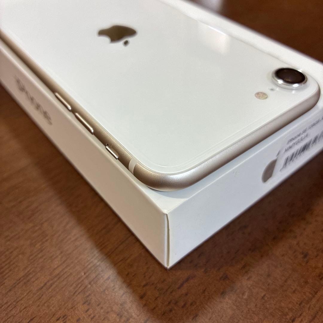 iPhone SE 第３世代 128GB スターライト バッテリー96%