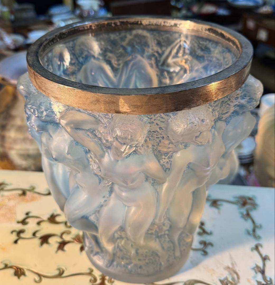 光を纏う巫女たち Lalique Bacchantes バコントゥ オパルセント