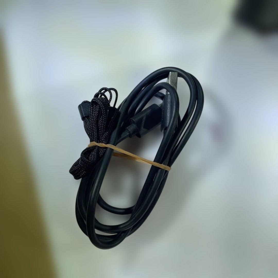 2 美品 valve indexコントローラー右　 動作確認済み　清掃済み