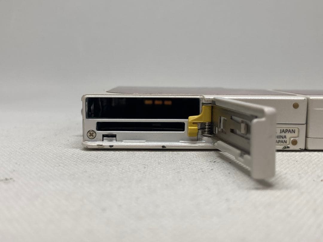 概ね美品　KYOCERA　Finecam SL300R　撮影例有　c01a182