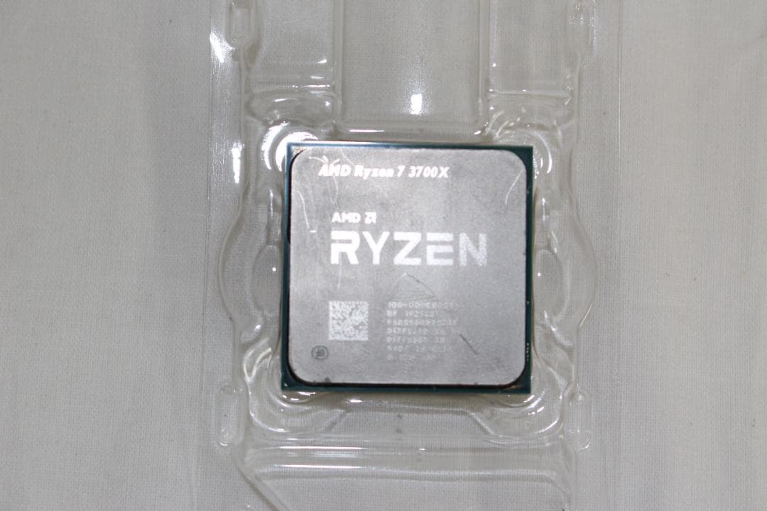AMD Ryzen 7 3700X CPU AM4 8コア16スレッド【未確認】