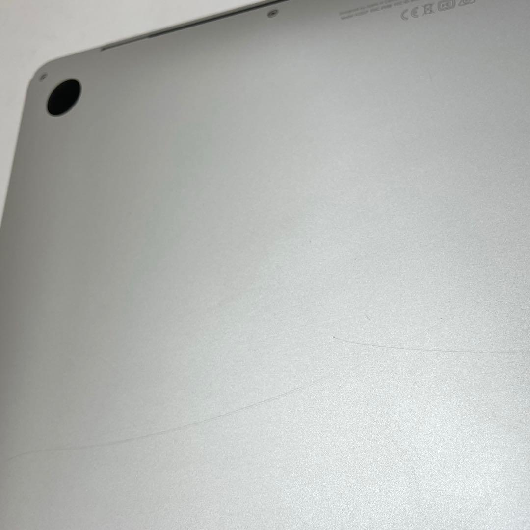MacBook本体 Apple MacBook Air (M1, 13-inch, 2020)