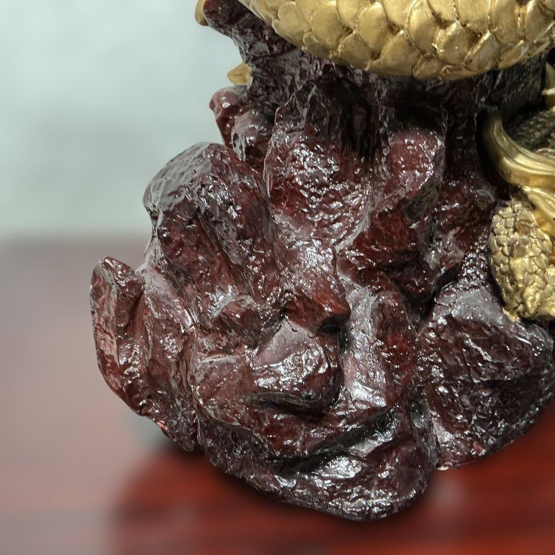 「風水山水龍　双龍」　二頭の龍が宝王（水晶）を挟んで向かい合う縁起物　置物