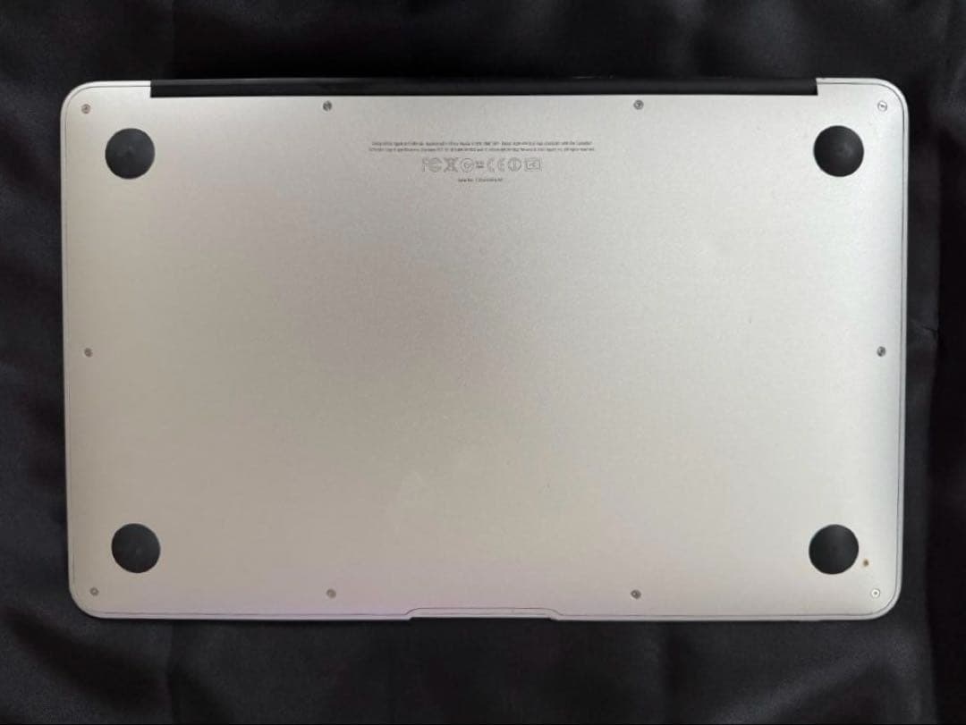 MacBook本体 MacBook Air (11-inch, Mid 2011)