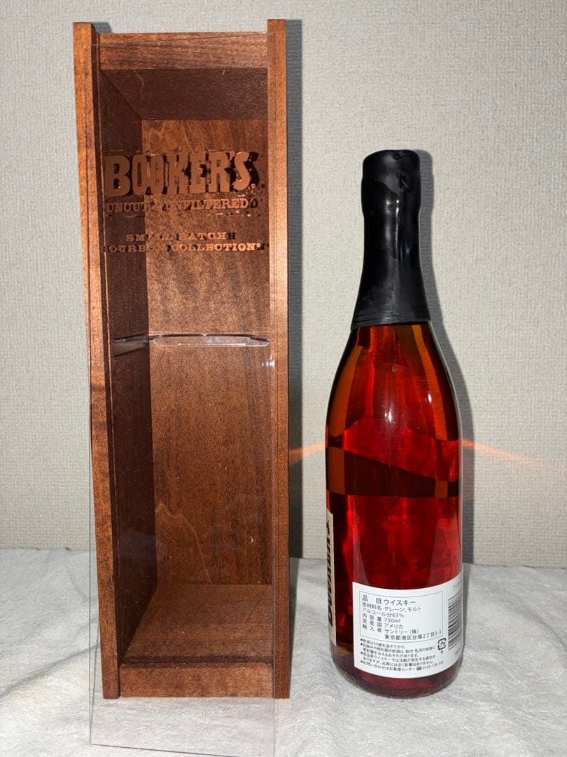 Booker's Uncut & Unfiltered ウッドボックス入り