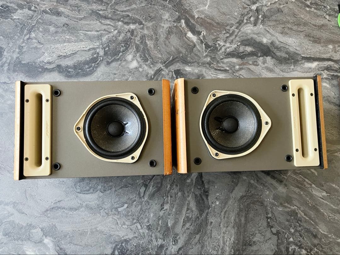 Bose スピーカー ブラウン　モデル121