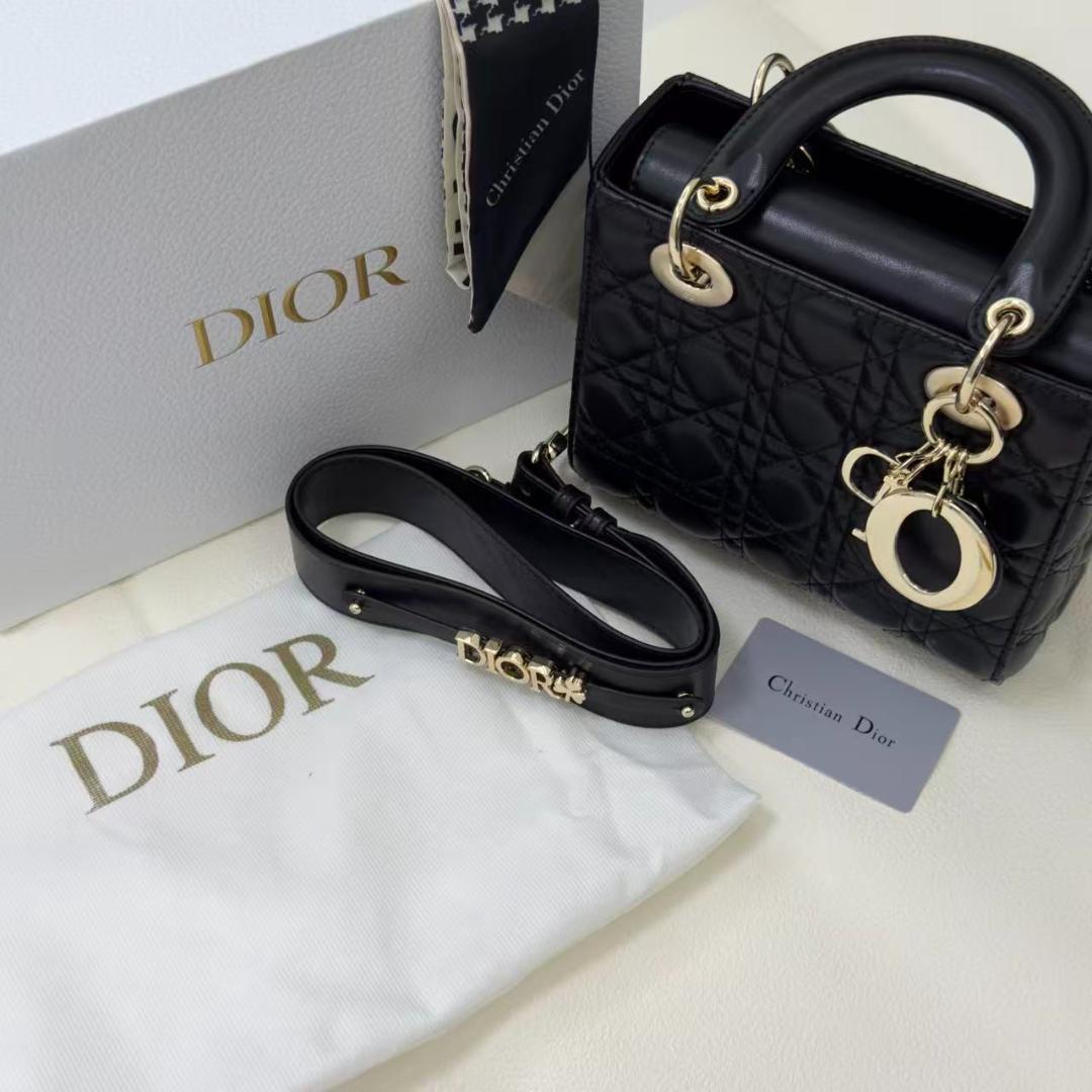 DIORロゴチャーム ラムスキン ショルダー