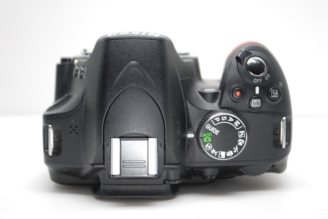⭐︎Nikon D3200⭐︎付属品豊富 コンパクト軽量 望遠レンズ付き