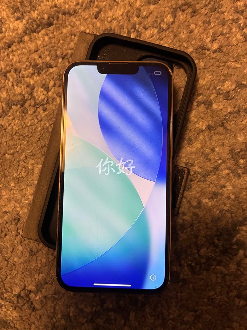iPhone 13 Pro ゴールド 背面ひび割れあり