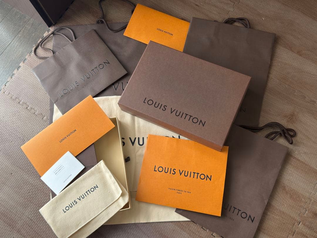 LOUIS VUITTON ショップ袋・ギフトボックスセット