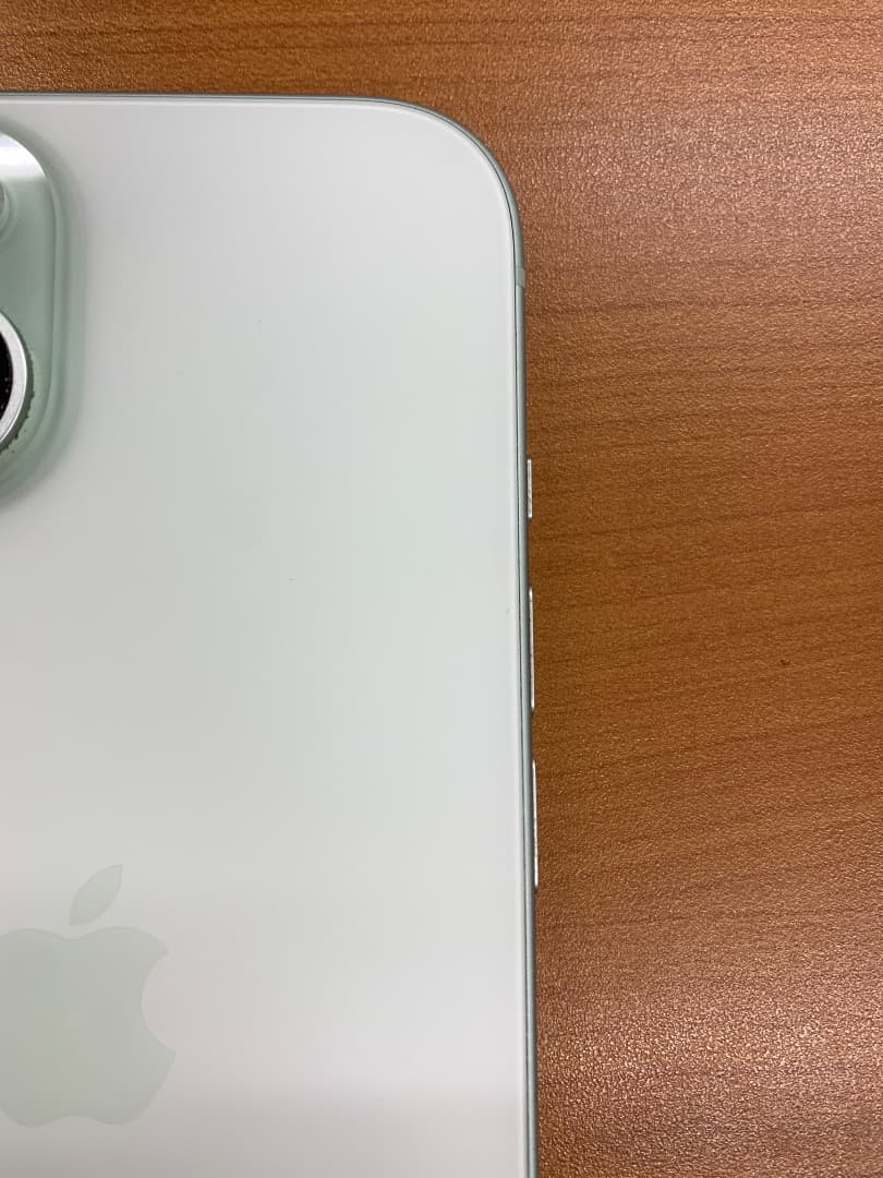 動作確認済 iPhone 15 128GB ID H3777