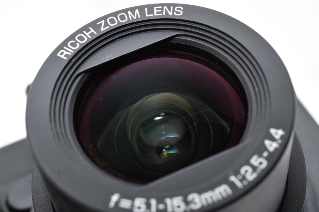 【美品】Ricoh リコー GX200 デジタルカメラ ファインダー付 #538
