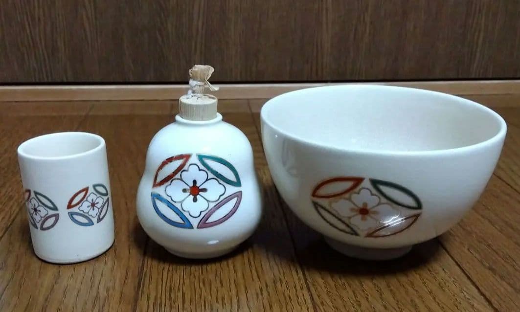 【送料無料】利休茶箱 女桑　茶器セット 仕覆付 茶道具