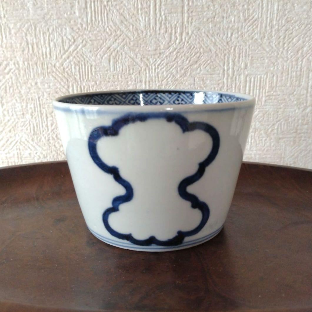 古伊万里白磁染付書き忘れ大振り蕎麦猪口
