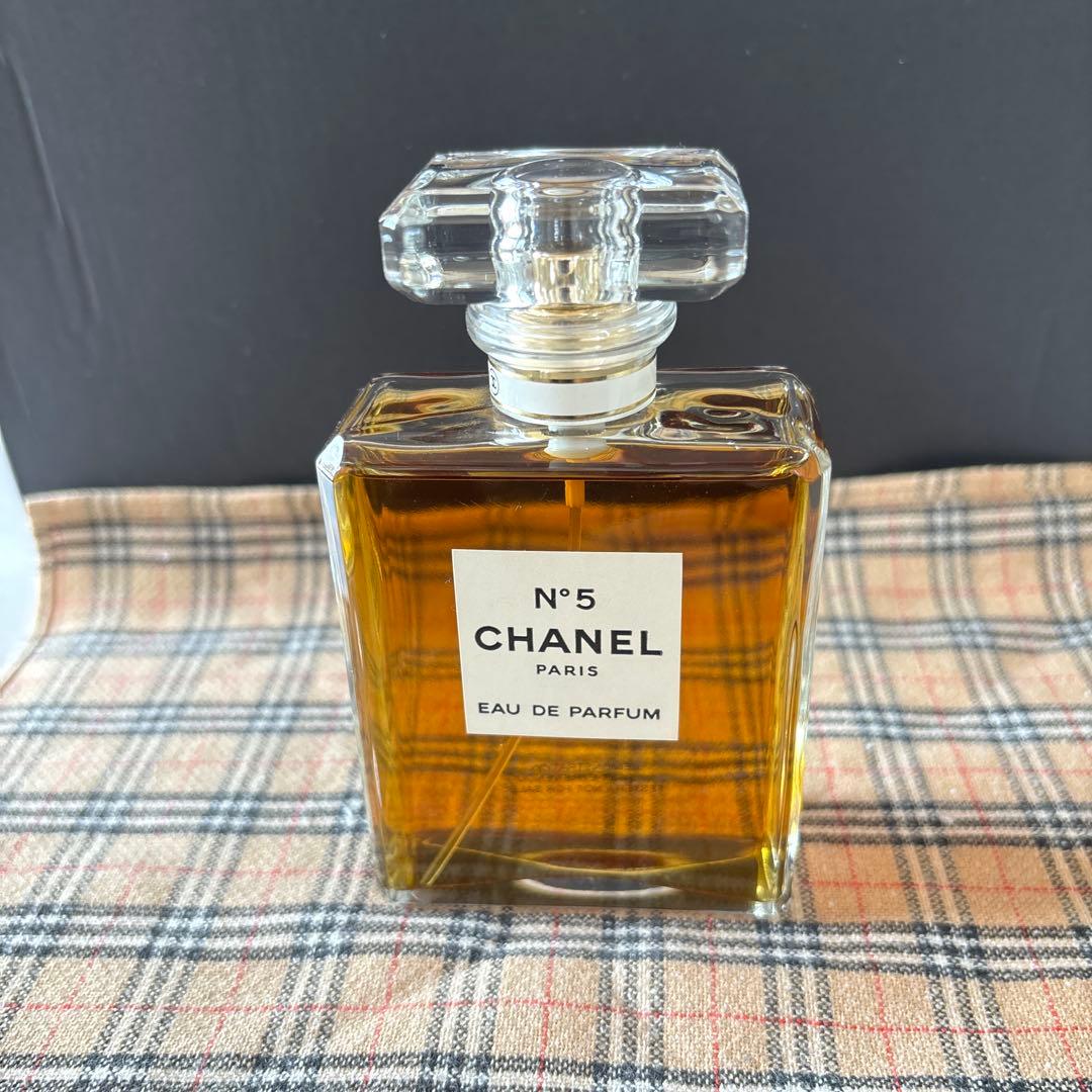 香水「シャネル N°5 オードパルファム」100ml