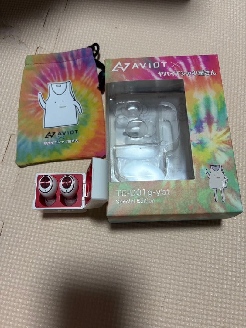 ヤバいTシャツ屋さん×AVIOT イヤホン