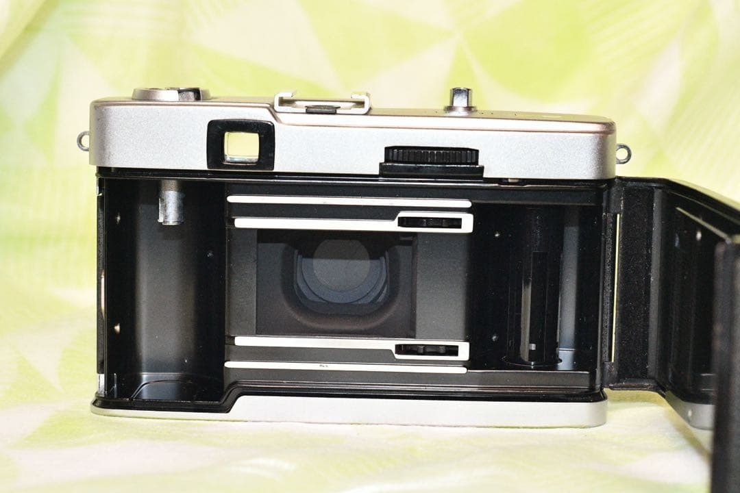 お値引き中《動作品》OLYMPUS TRIP35 a341