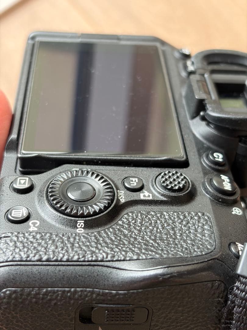 ［最終値下げ】SONY a7iv ミラーレスカメラ 本体