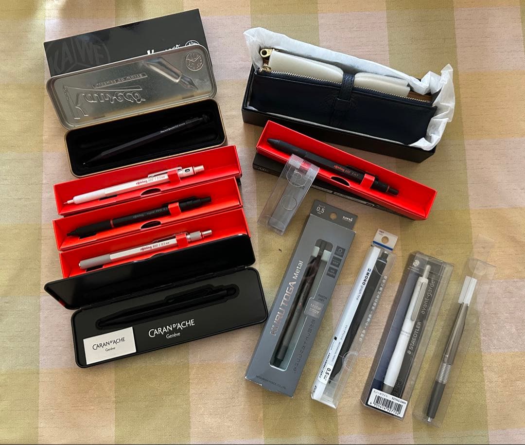 文房具まとめ売り　3月8日までの購入で超レアシャーペンをお付けします　最終値下げ