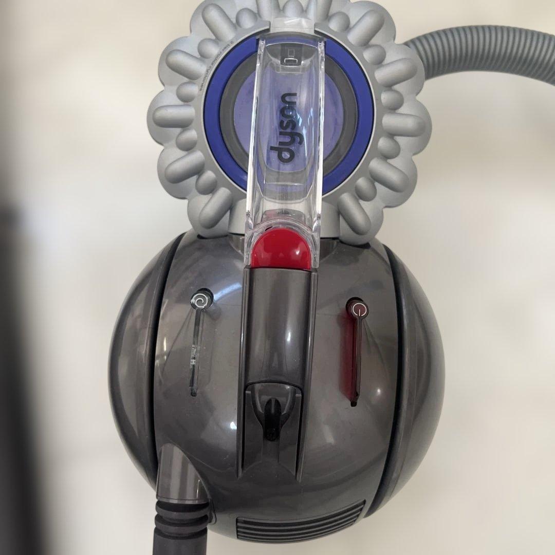 Dyson ダイソン DC63　掃除機
