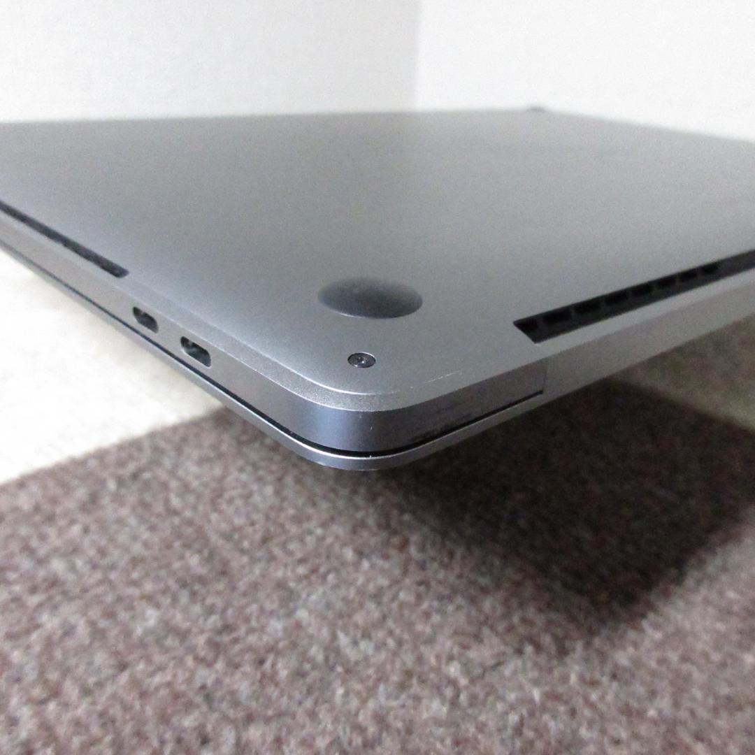 MacBook Pro 2018 15㌅ i9/32GB/1000GB BT正常