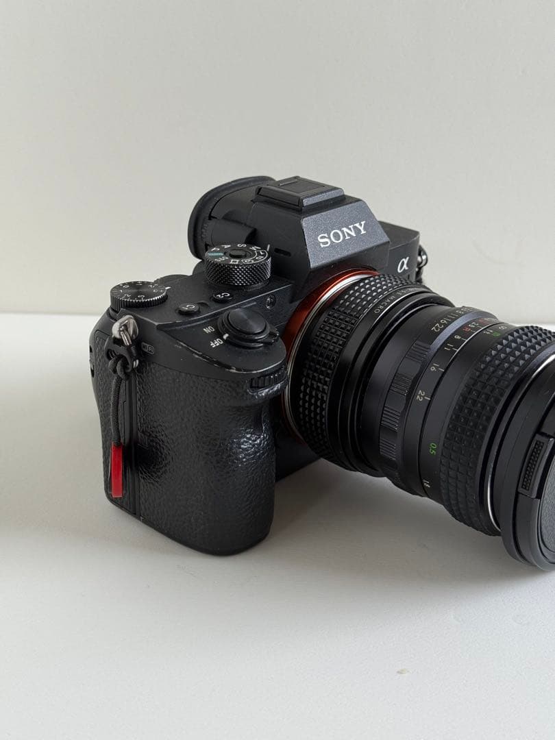 【本体のみ】SONY α7R III ボディ（ILCE-7RM3）