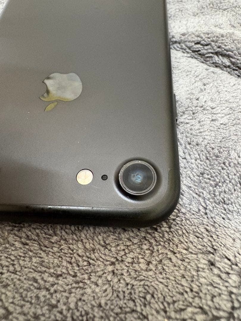 Apple iPhone 7 128GB SIMフリー