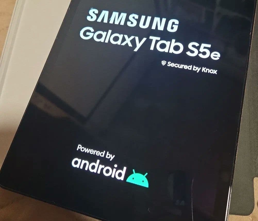 【美品箱付き】Samsung Galaxy Tab　S5e 128GB　おまけ付