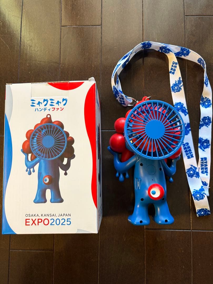 w*u様 ミャクミャク　ハンディファン EXPO2025