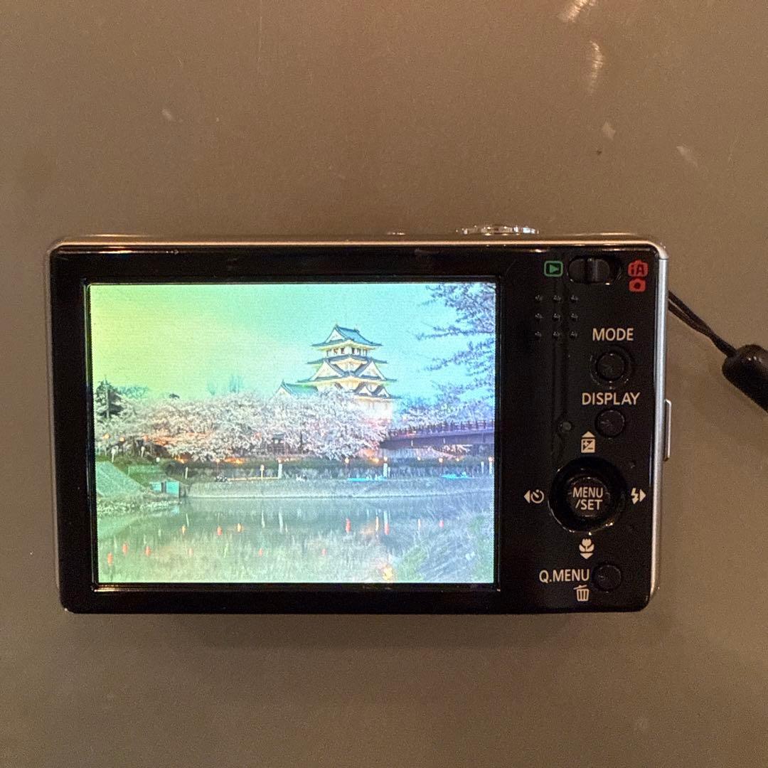 Pana DMC-FX500 LEICAレンズ光学8.9倍デジタル35.6倍