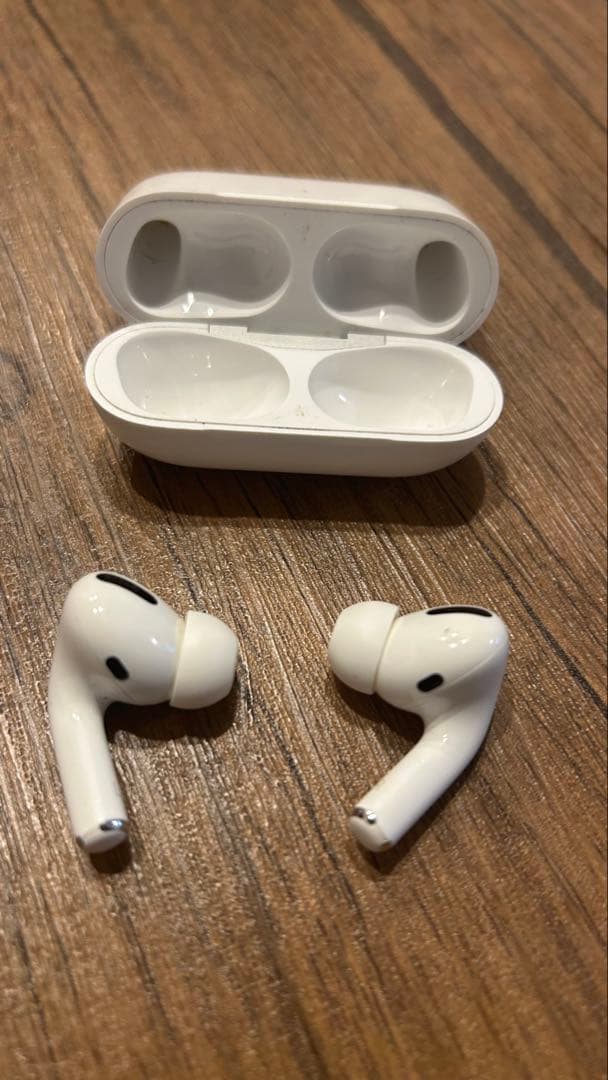 AirPods Pro 本体 ホワイト　第一世代