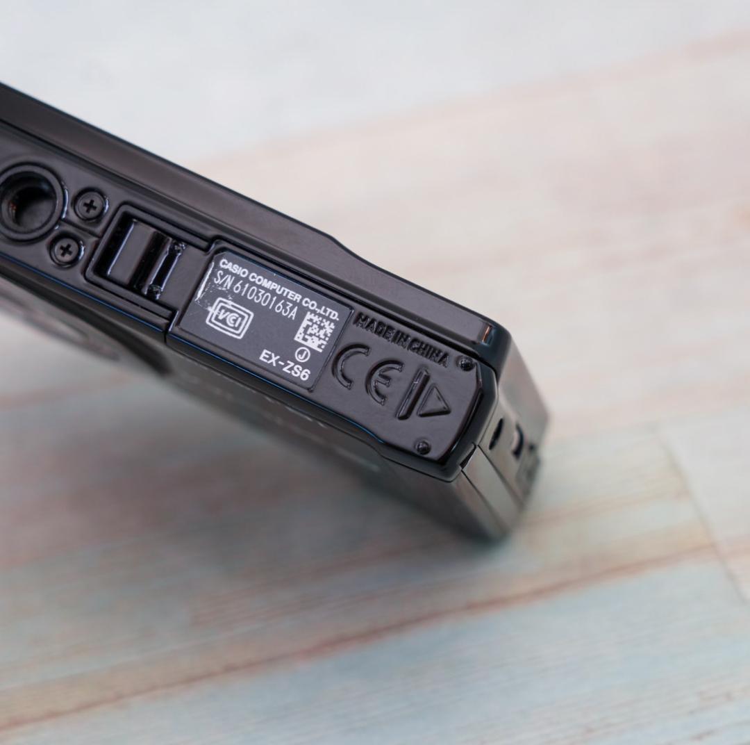 【美品】CASIO EXILIM EX-ZS6 コンデジ ブラック