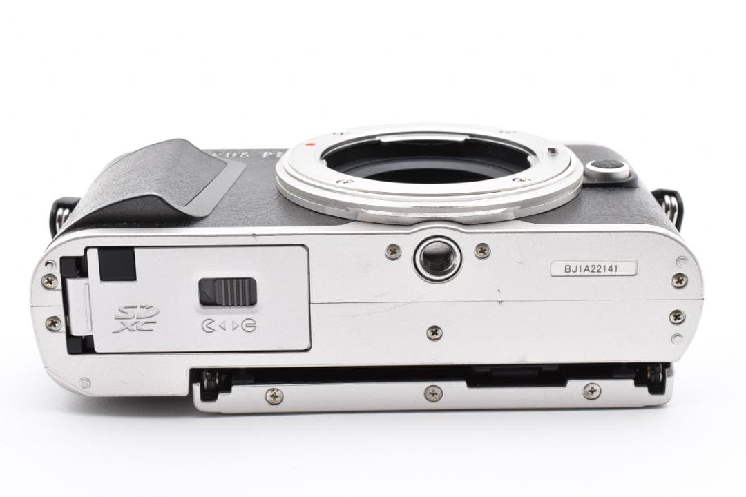 #565★良品★ OLYMPUS PEN E-PL9 ミラーレスカメラ