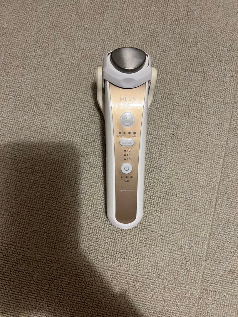 MEGA BEAUTY 美顔器 ホワイト・ゴールド