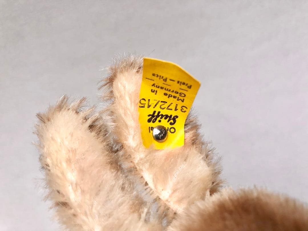 Steiff　ウサギのギフトカバー　Betthupferlhase　赤オールID