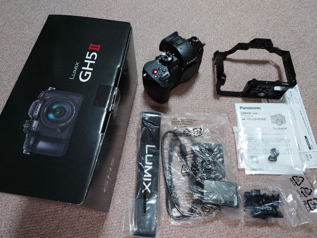 Lumix GH5M2+ SmallRig ケージ ほぼ新品 未使用級