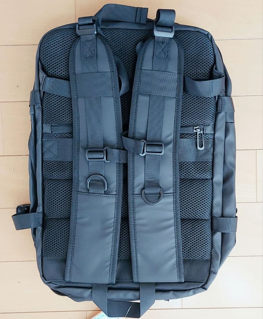 大容量防水トラベルリュック　USB充電バックパック