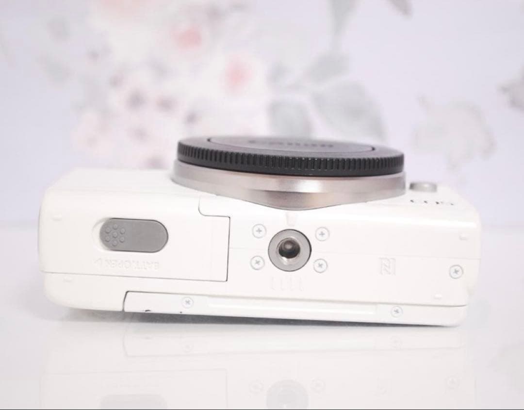 限定値下げ中❣️高画質 WiFi機能付き キャノン EOS M100♡