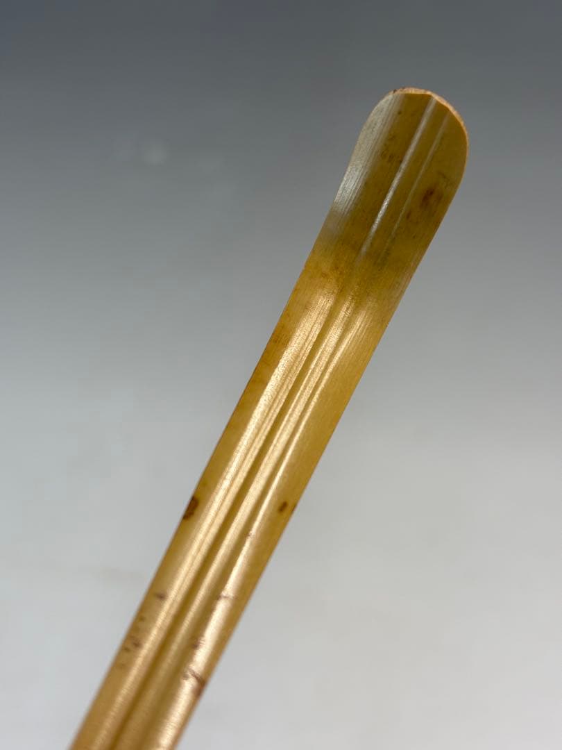 【中古品】良斎造　竹茶杓　長谷川寛州筆　銘『青松』