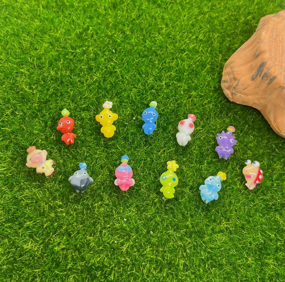 ネイルパーツ　ピクミン