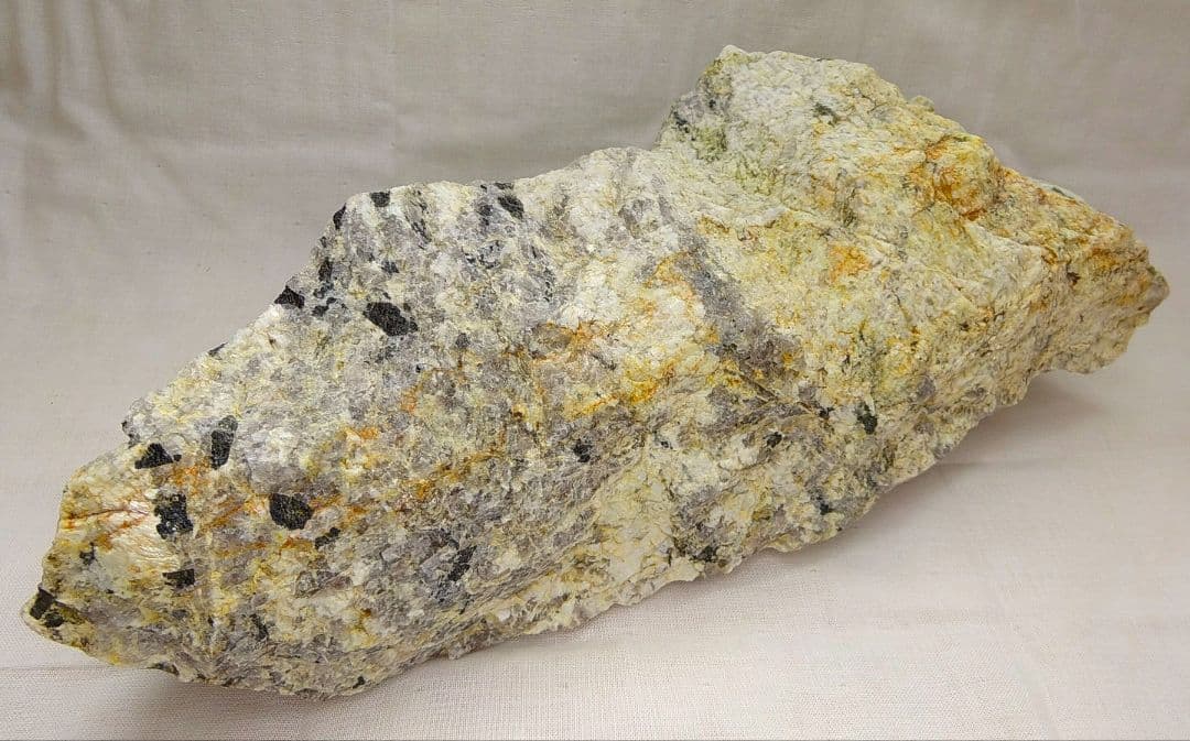 免活に!!超高線量!!石川産ペグマタイト(127)お風呂用