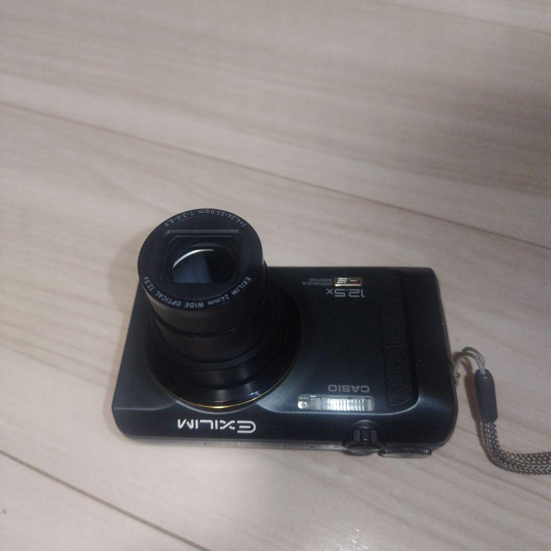 ジャンク品　CASIO EXILIM EX-ZR100 コンパクトデジカメ