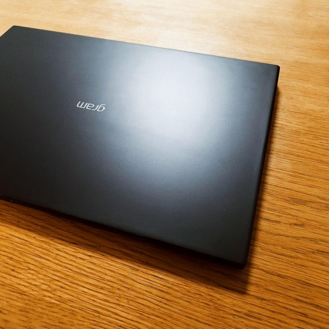 ■高速16GBメモリCore i7■LG gram 16インチ 16Z90P
