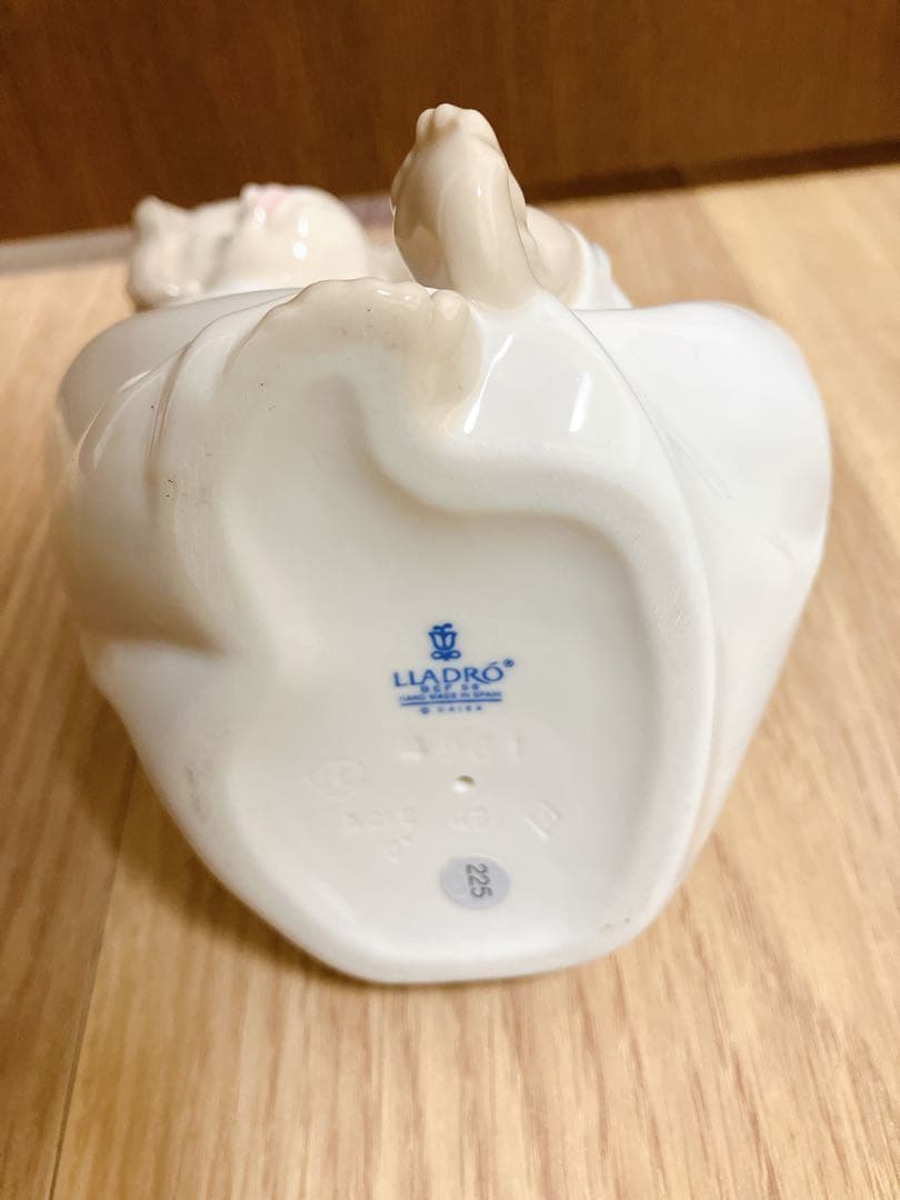 LLADRO リヤドロ 天使の考え事 フィギュリン 陶器