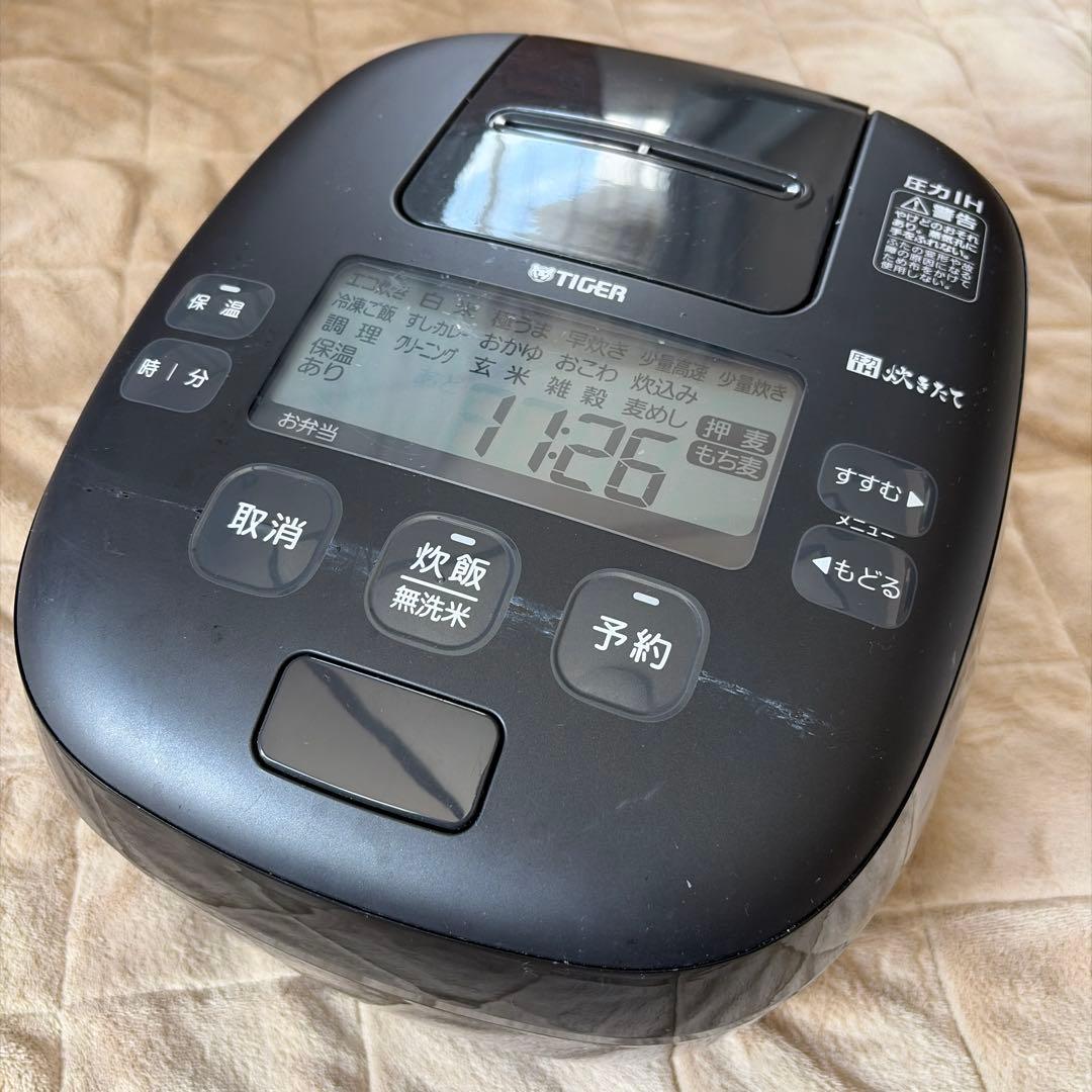 タイガー魔法瓶　圧力IH炊飯ジャー　炊きたて　5.5合　JPI-10E3-K