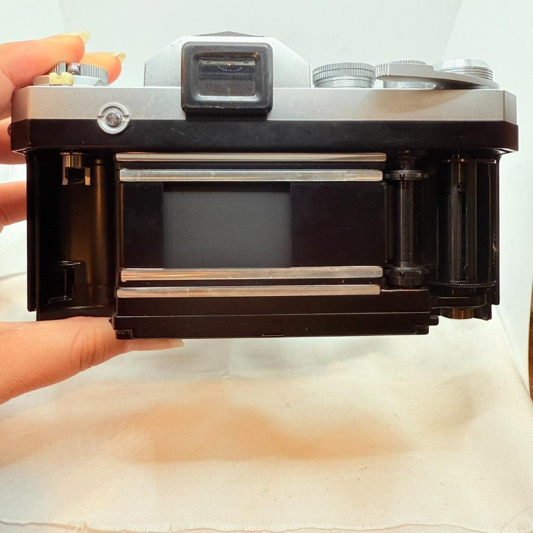 Nikon ニコン F アイレベル 一眼レフ フィルムカメラ